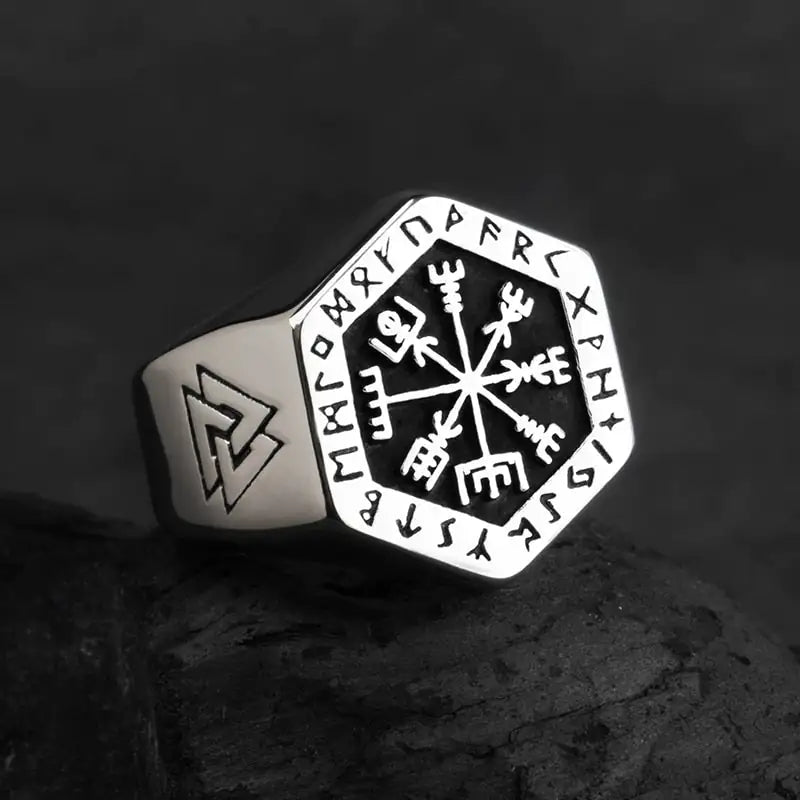 Nordic Style Retro Compass Ring: Stylish Unisex Party Jewelry